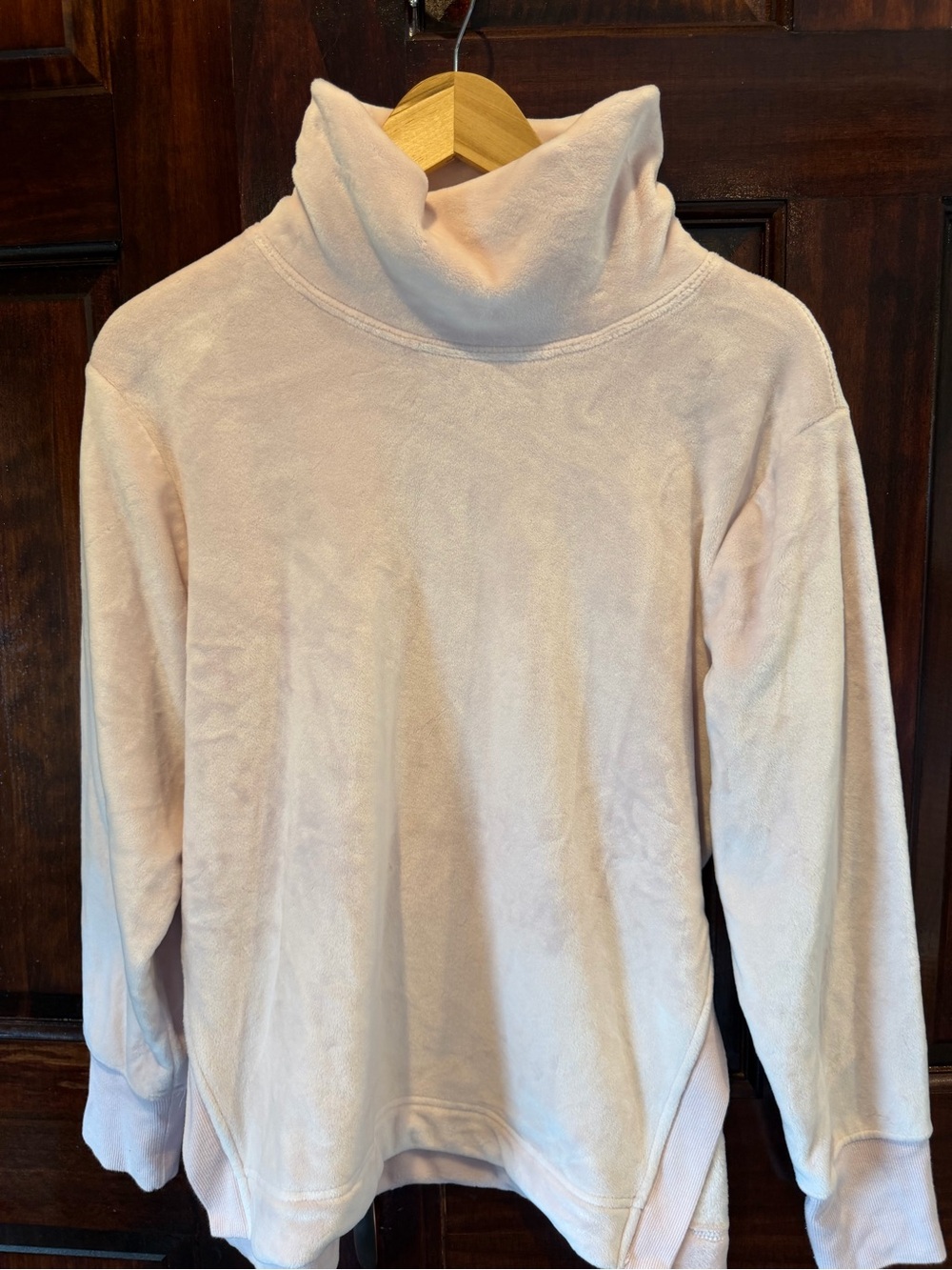 te verde cozy Women's light pink pullover